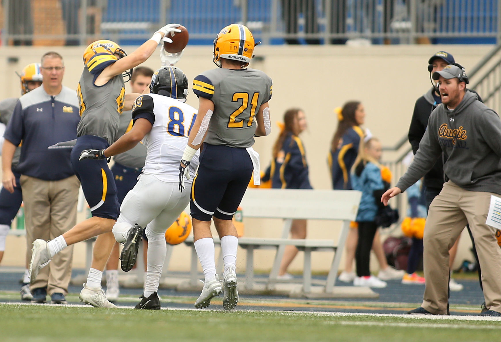 101919-mda-spt-augie-football-005